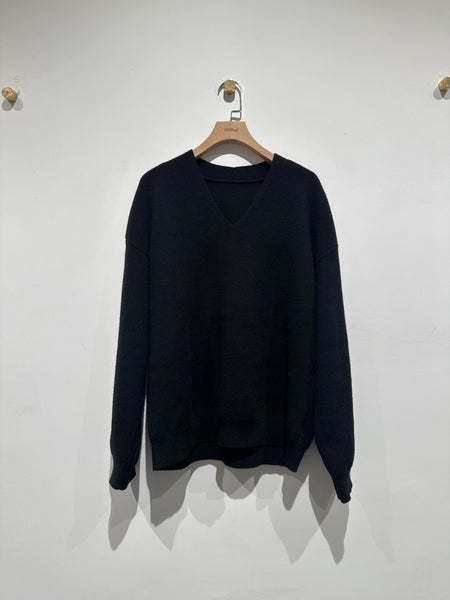 Essential Oversize V Neck Knit Top (15-18Jan $368, 之後批發價$468）