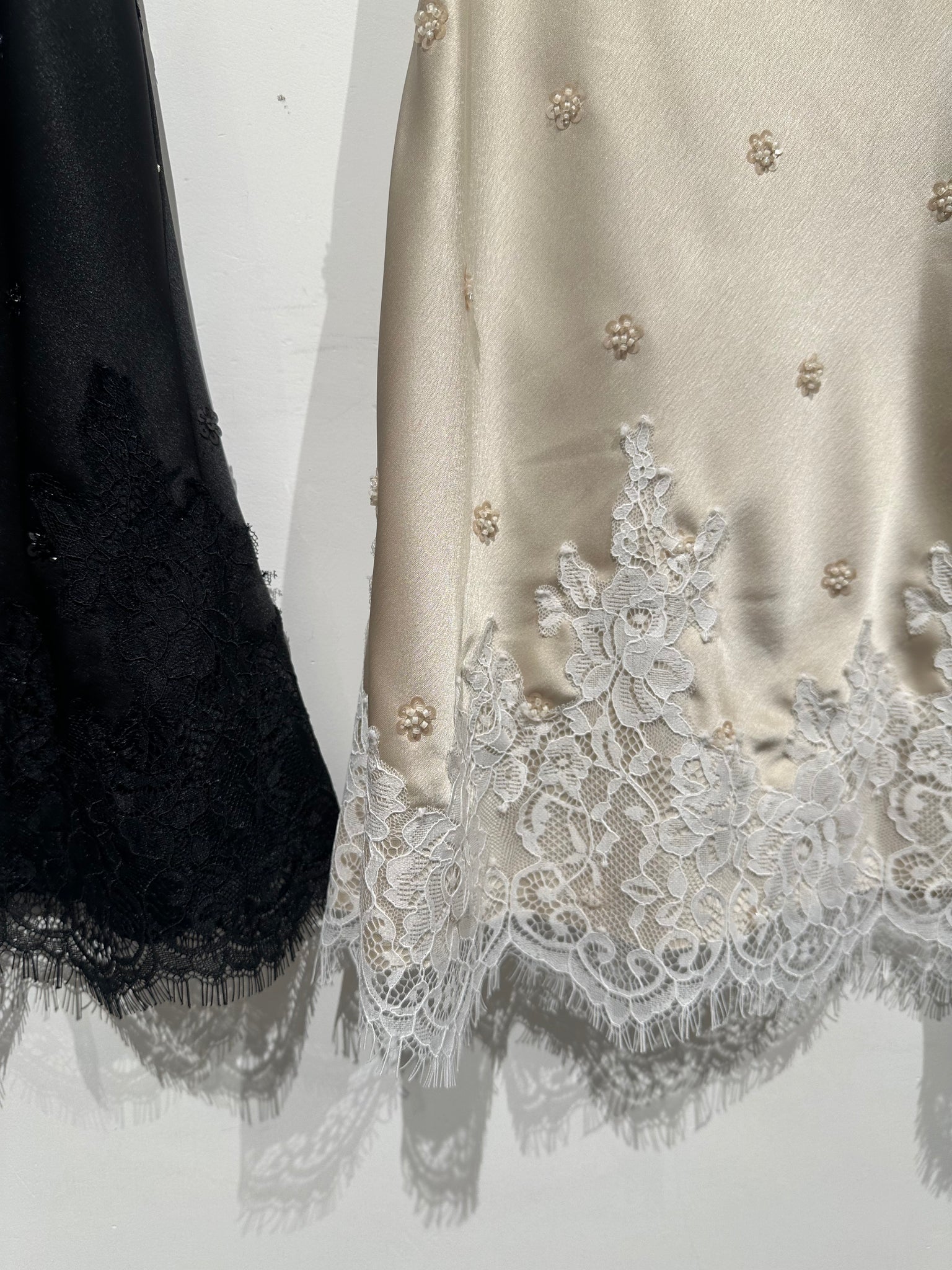 Deluxe Lace Skirt  (28-30May 超抵價$468, 之後批發價$498)