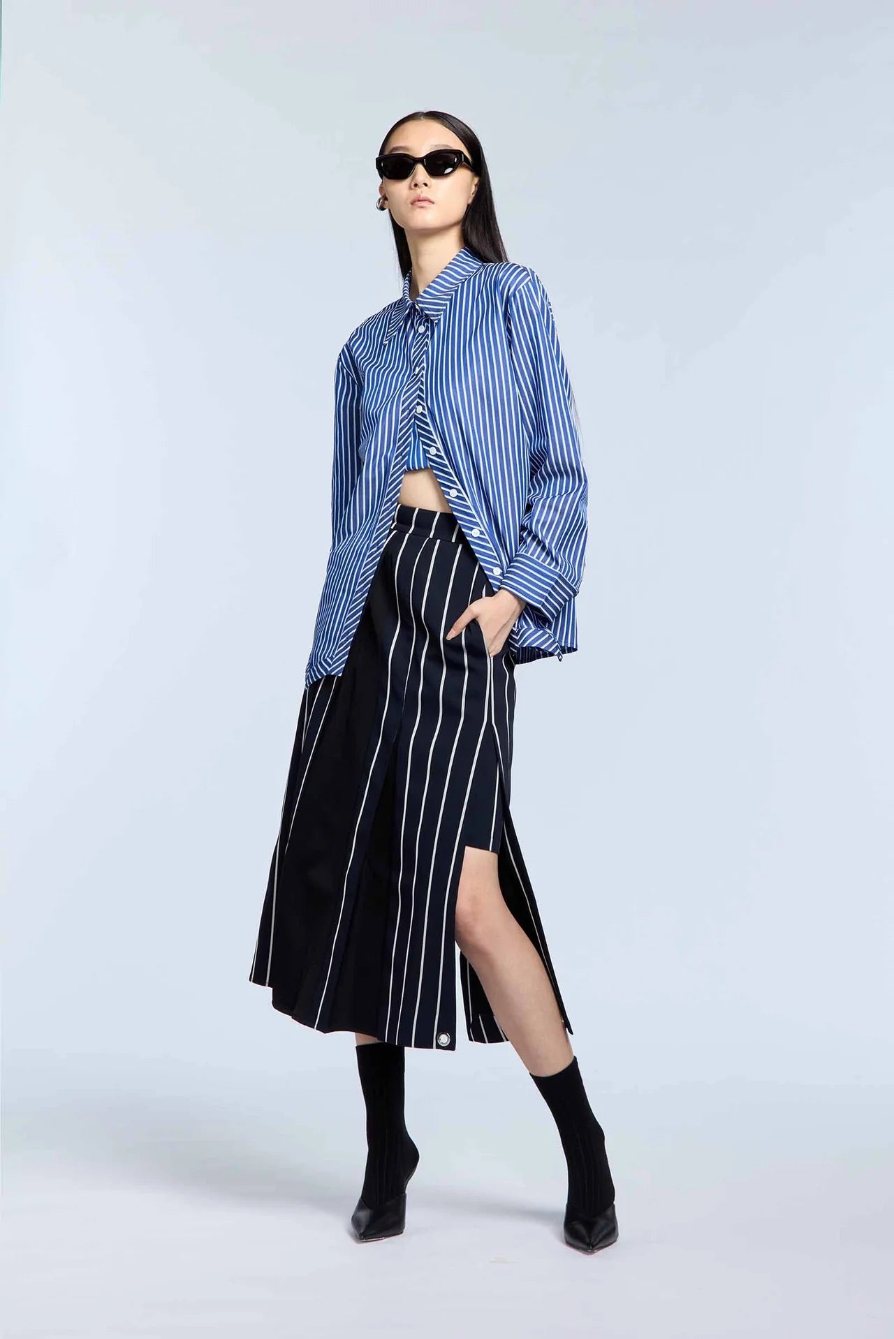 Eyelet Slits Block-Pleated Stripe Skirt