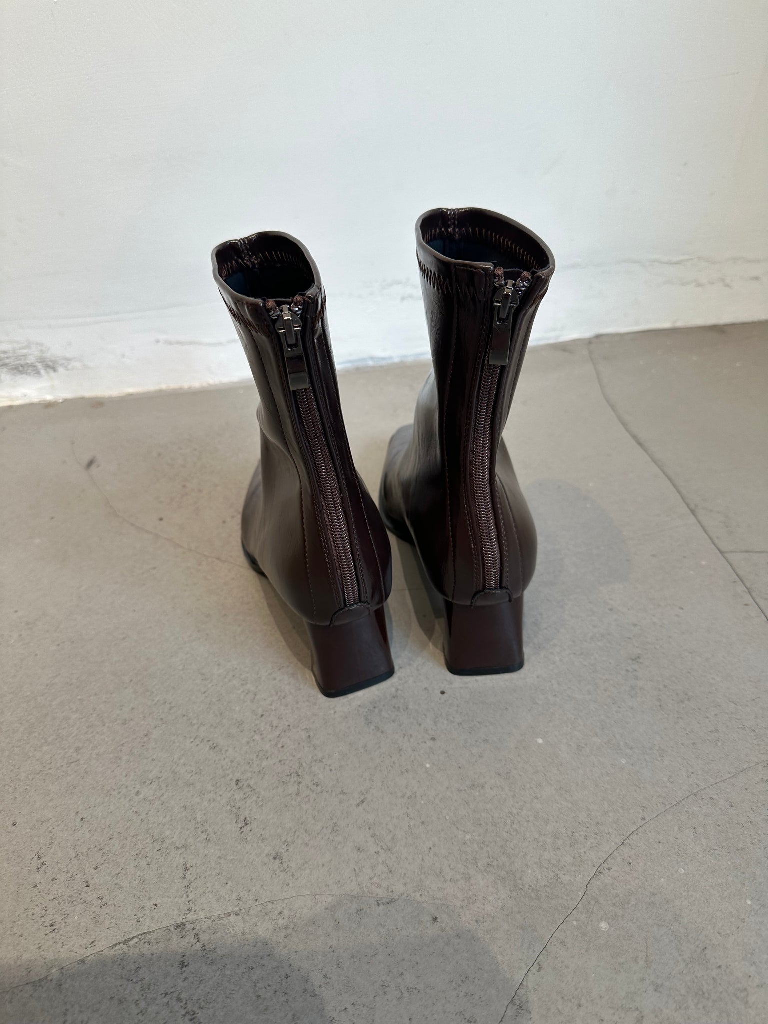 Middle Seam Block Heels Ankle Boots (14-17Oct超抵價$468, 之後批發價$568)