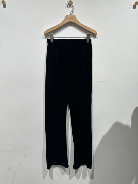 Pocket Velvet Pants (15-18Jan $298, 之後批發價$368）