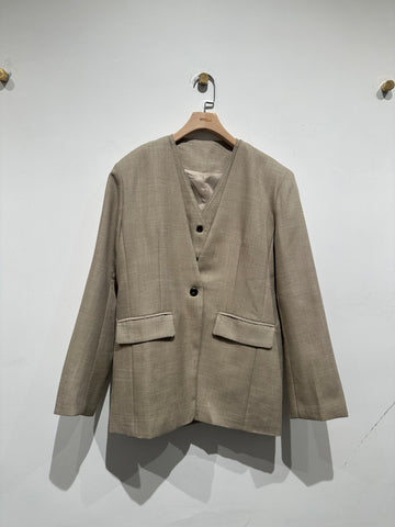 Collarless Blazer & Tailor Vest Set (3-5Sep 超抵價$798, 之後批發價$898)