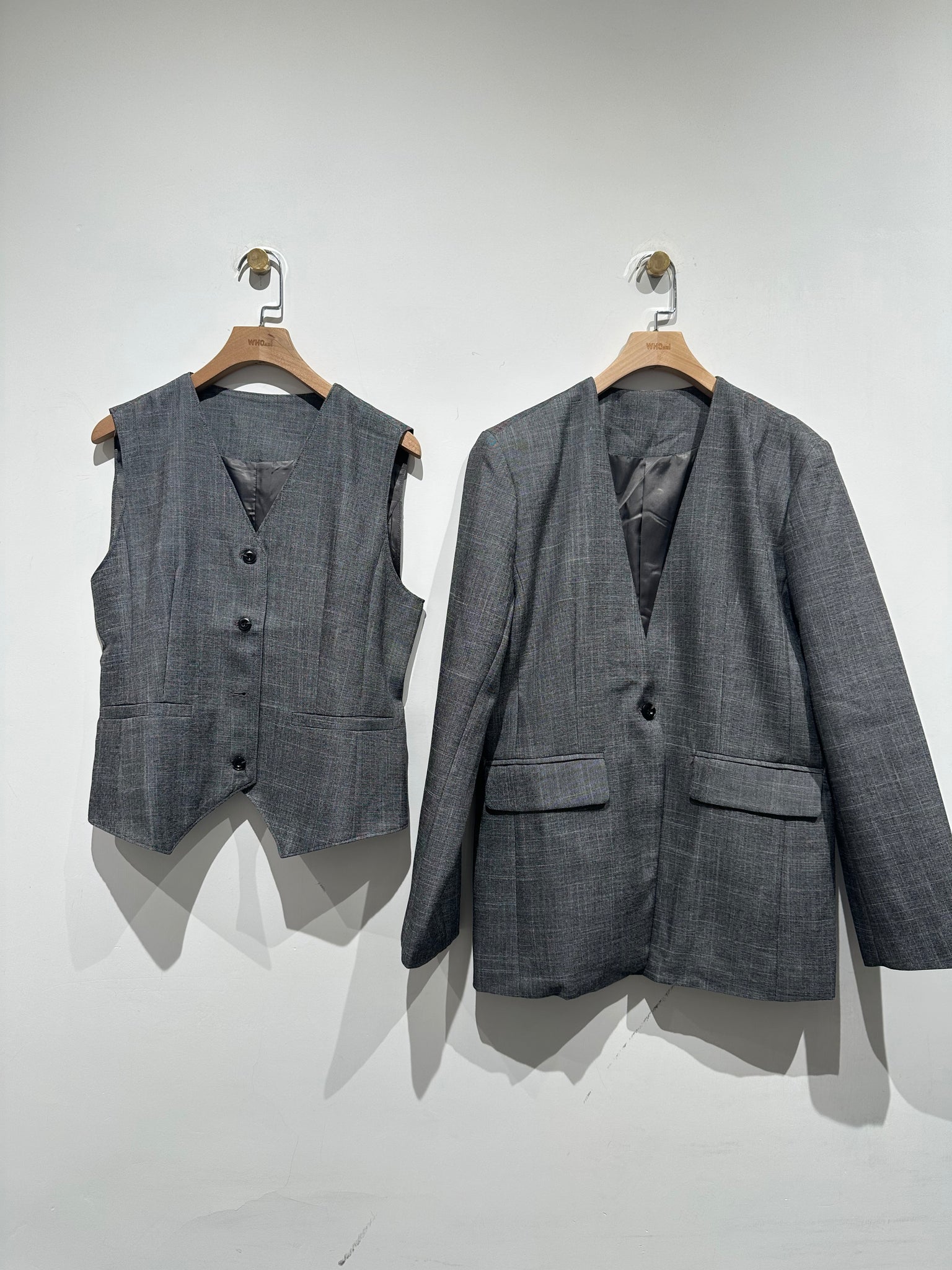 Collarless Blazer & Tailor Vest Set (3-5Sep 超抵價$798, 之後批發價$898)