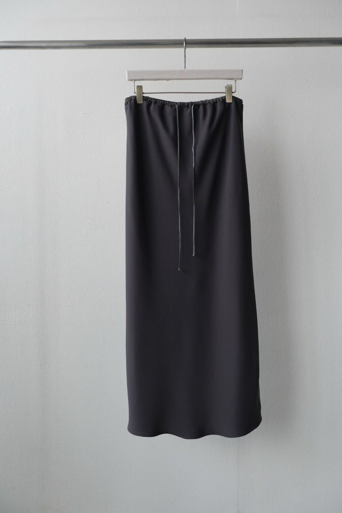 Elastic Band Drape Long Skirt (10-12Sep超抵價$398, 之後批發價$448)