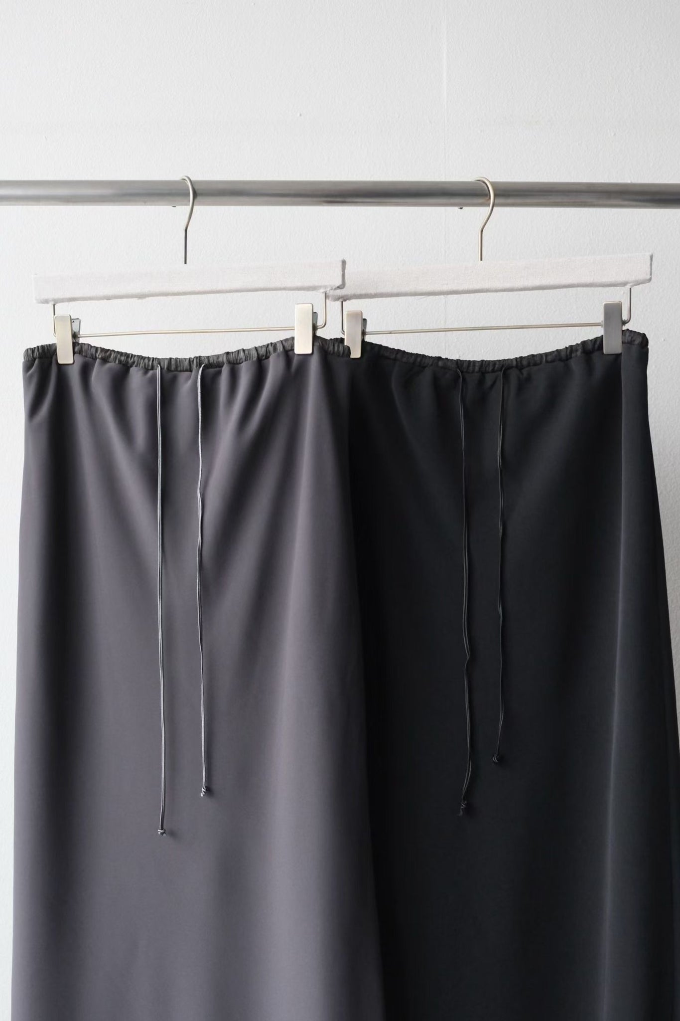 Elastic Band Drape Long Skirt (10-12Sep超抵價$398, 之後批發價$448)