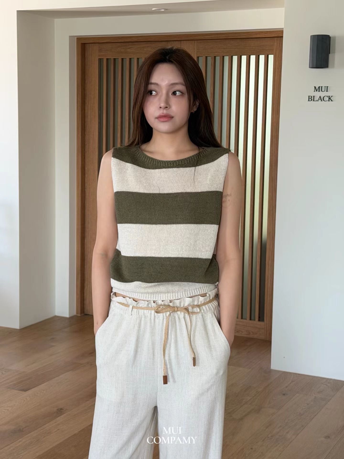 French Style Thick Stripe Knit Vest (30Apr-2May $398, 之後批發價$468）
