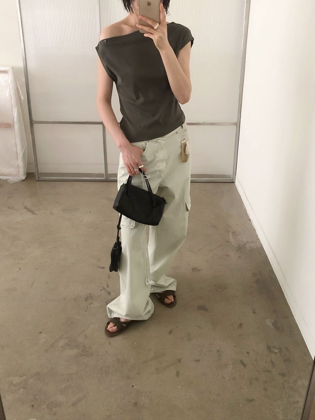 Button Single Shoulder Top (18-20Jul 超抵價$298, 之後批發價$328)