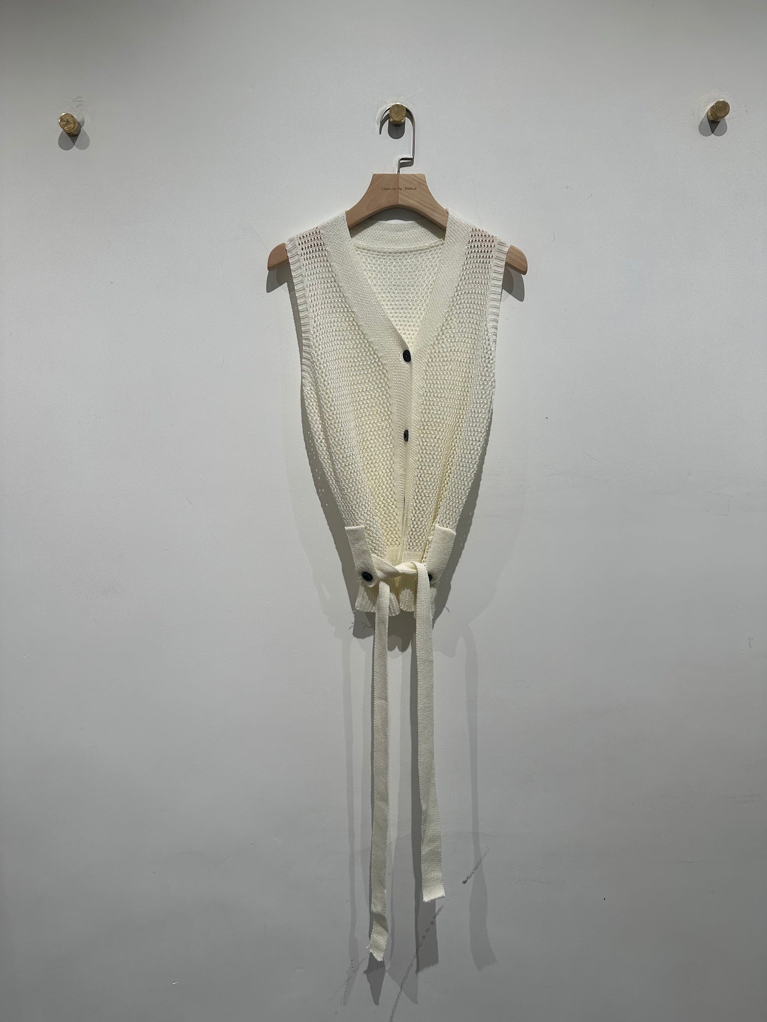 Button Tie Knit Top  (2-5Jul 超抵價$268, 之後批發價$298)