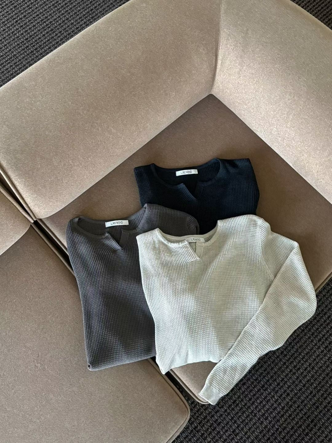 Waffle Open Collar Knit Top (10-12Sep超抵價$298, 之後批發價$328)