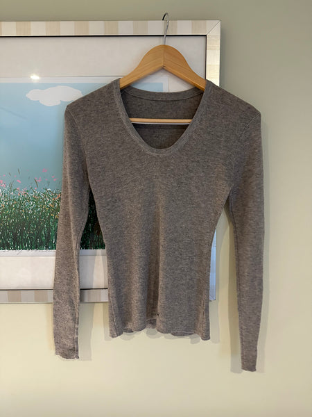 Low U Soft Basic Knit Top