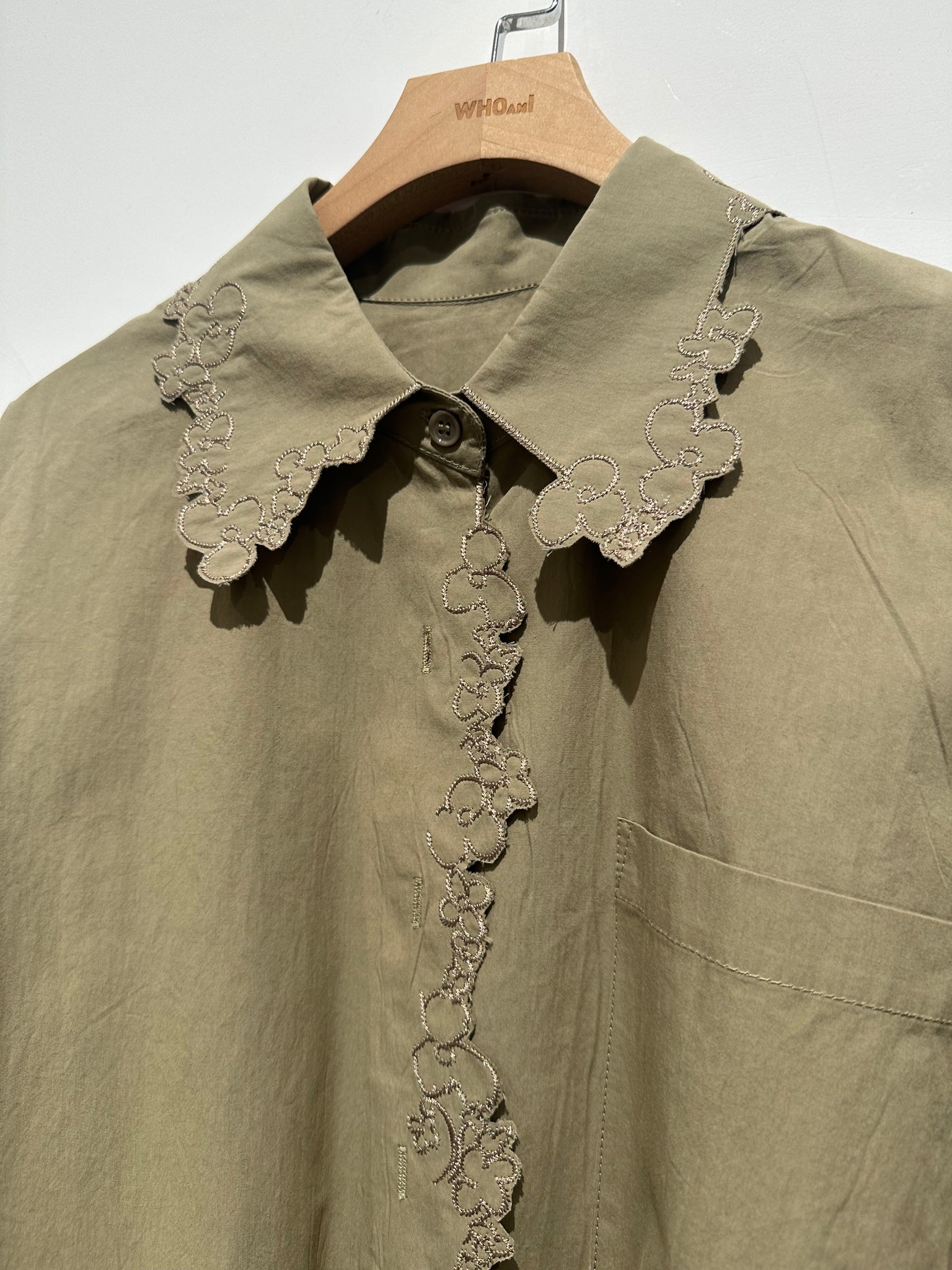 Die Cut Embroidered Shirt (3-5Sep 超抵價$498, 之後批發價$568)