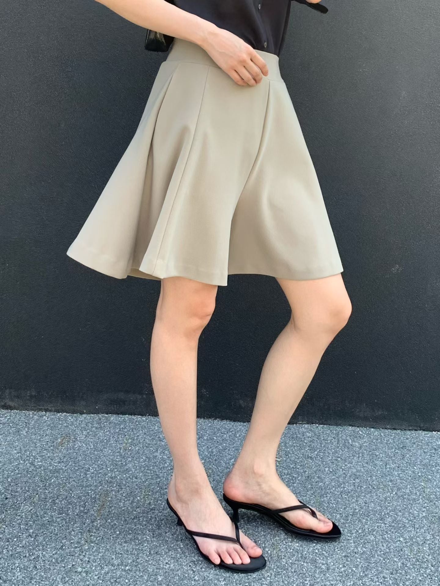 Classic Flare Shorts (31Jul-2Aug 超抵價$328, 之後批發價$398)