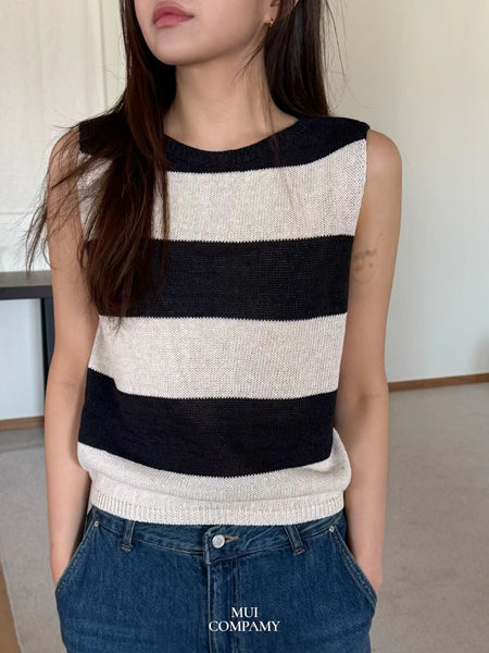 French Style Thick Stripe Knit Vest (30Apr-2May $398, 之後批發價$468）