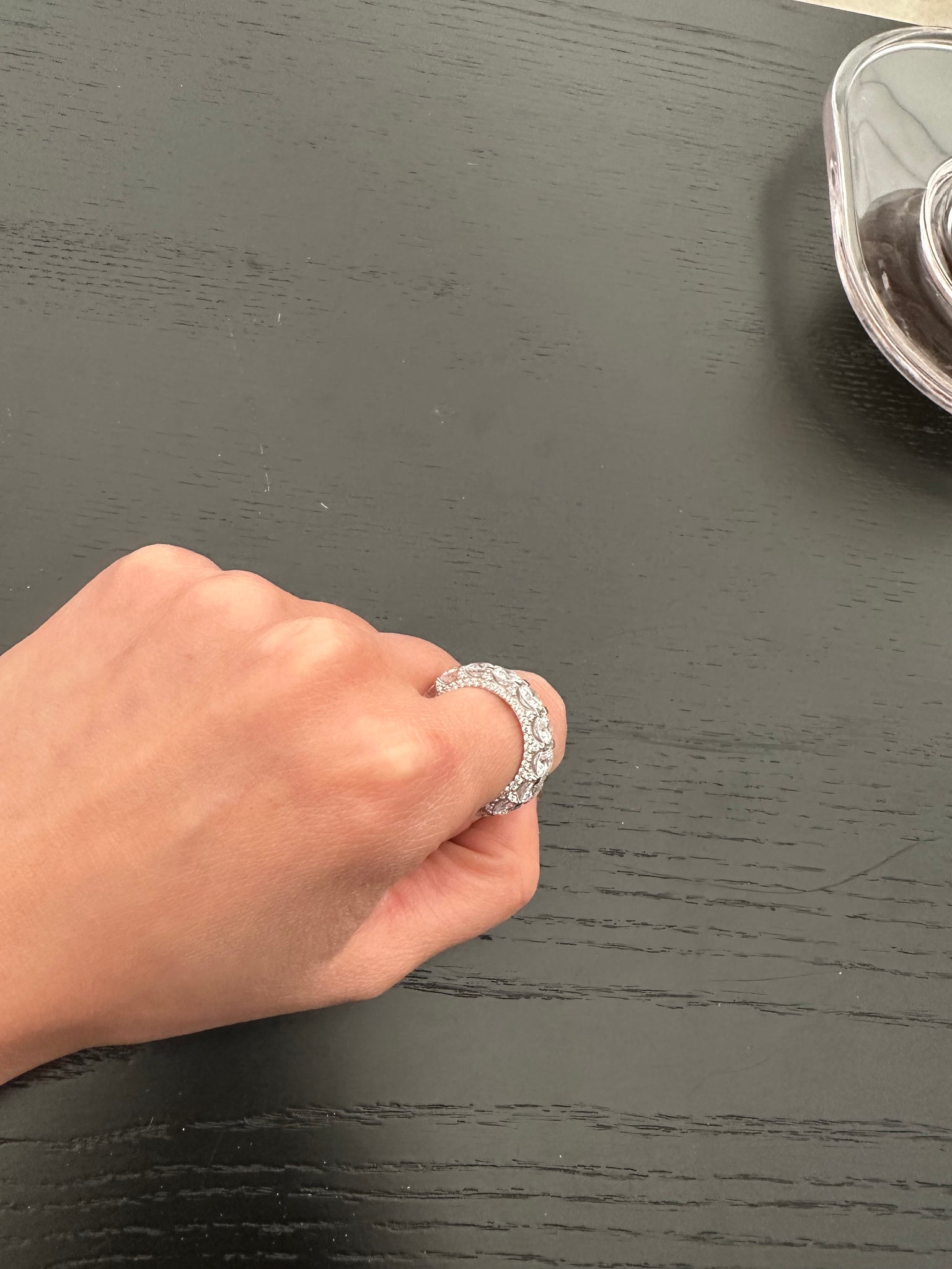 R7 (25-27Nov $398, 之後批發價$428）