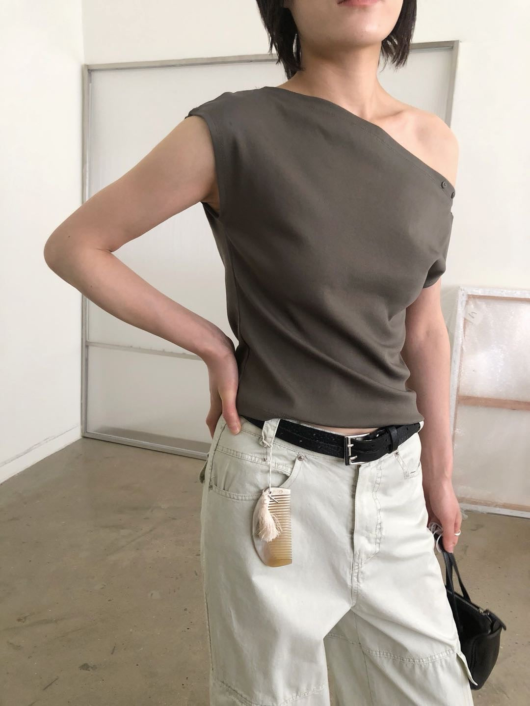 Button Single Shoulder Top (18-20Jul 超抵價$298, 之後批發價$328)