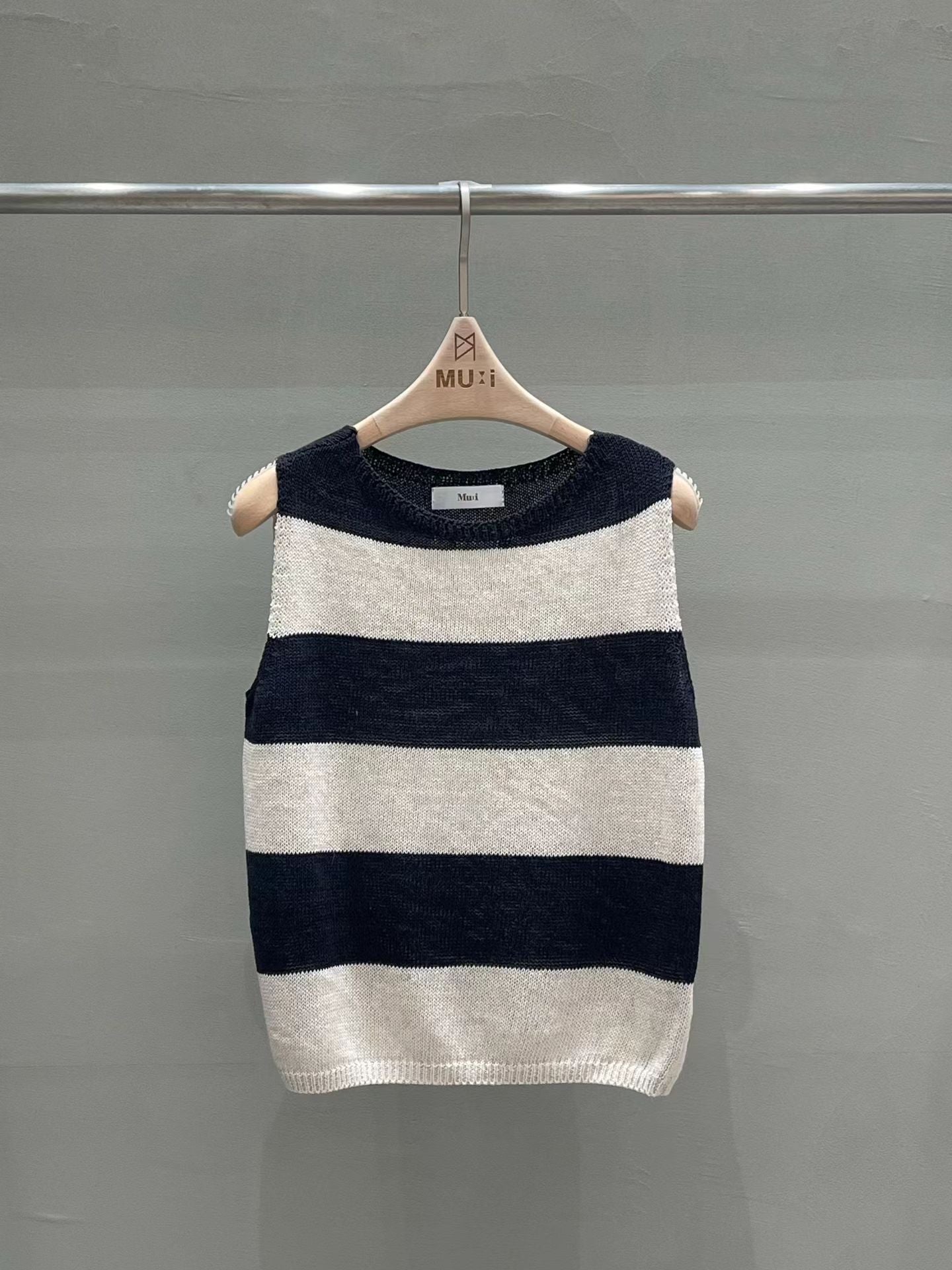 French Style Thick Stripe Knit Vest (30Apr-2May $398, 之後批發價$468）