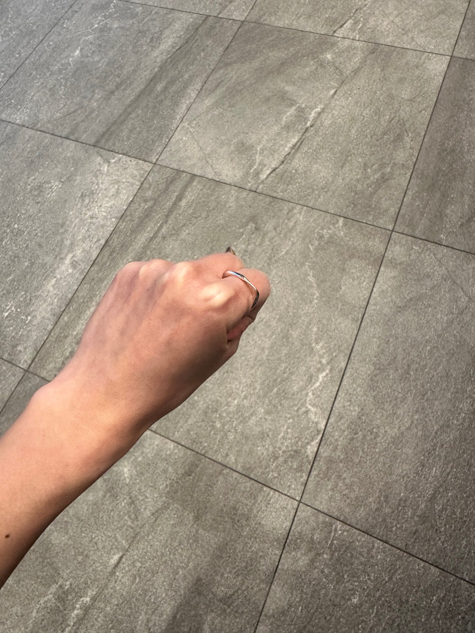 R8 (2-4Mar $248, 之後批發價$268）