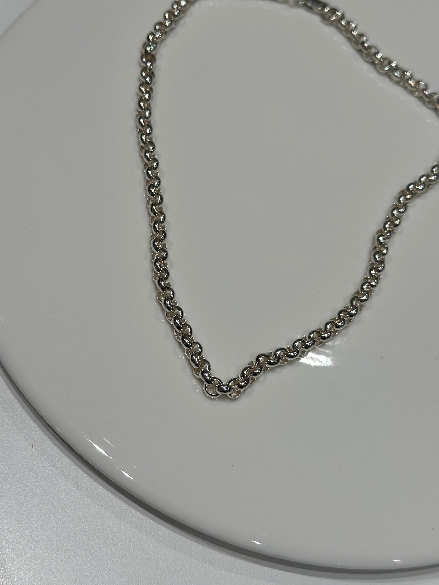 925 Silver Classy Circular Chain Necklace  (22-24Jan $1380, 之後批發價$1880）