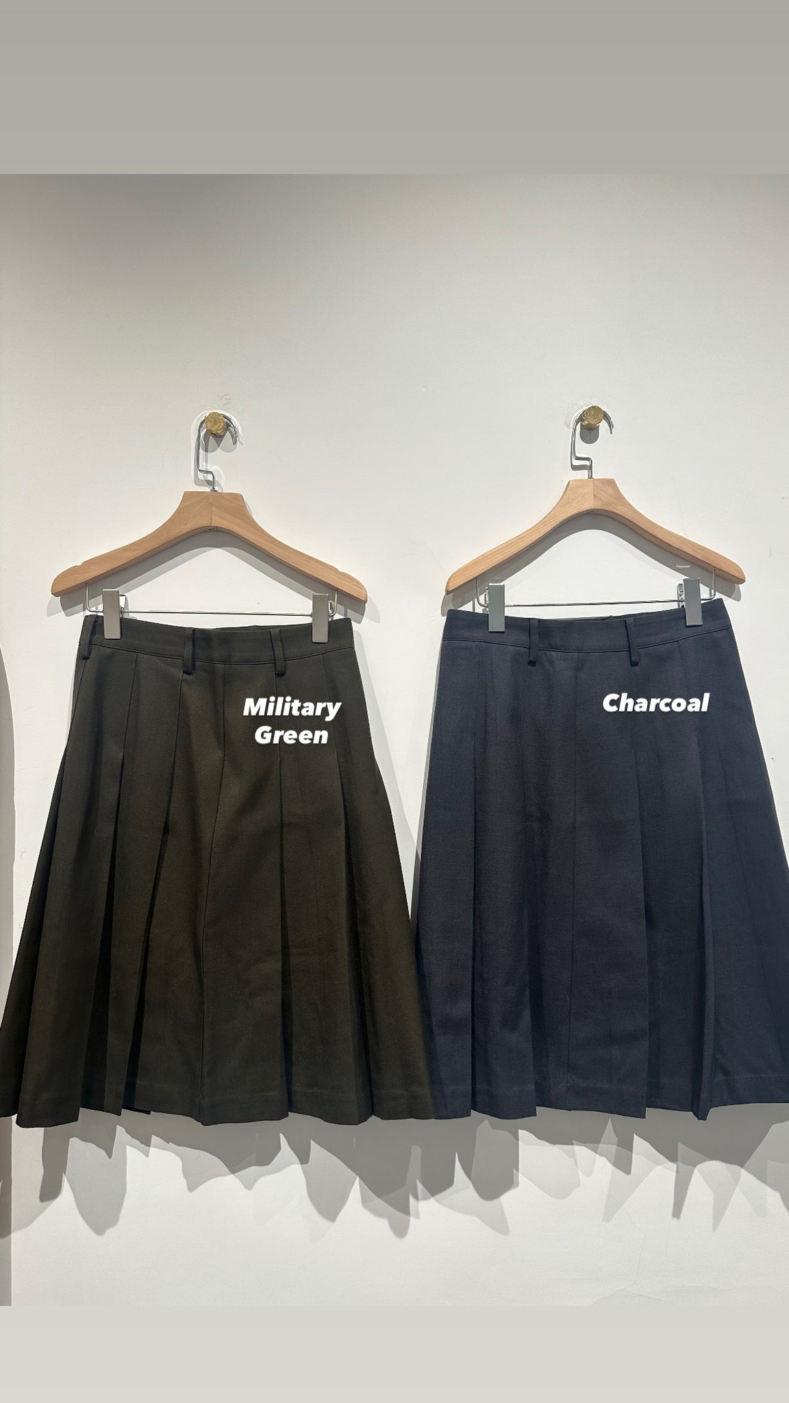 Folded Box Pleated Skirt (24-26Sep超抵價$368, 之後批發價$398)