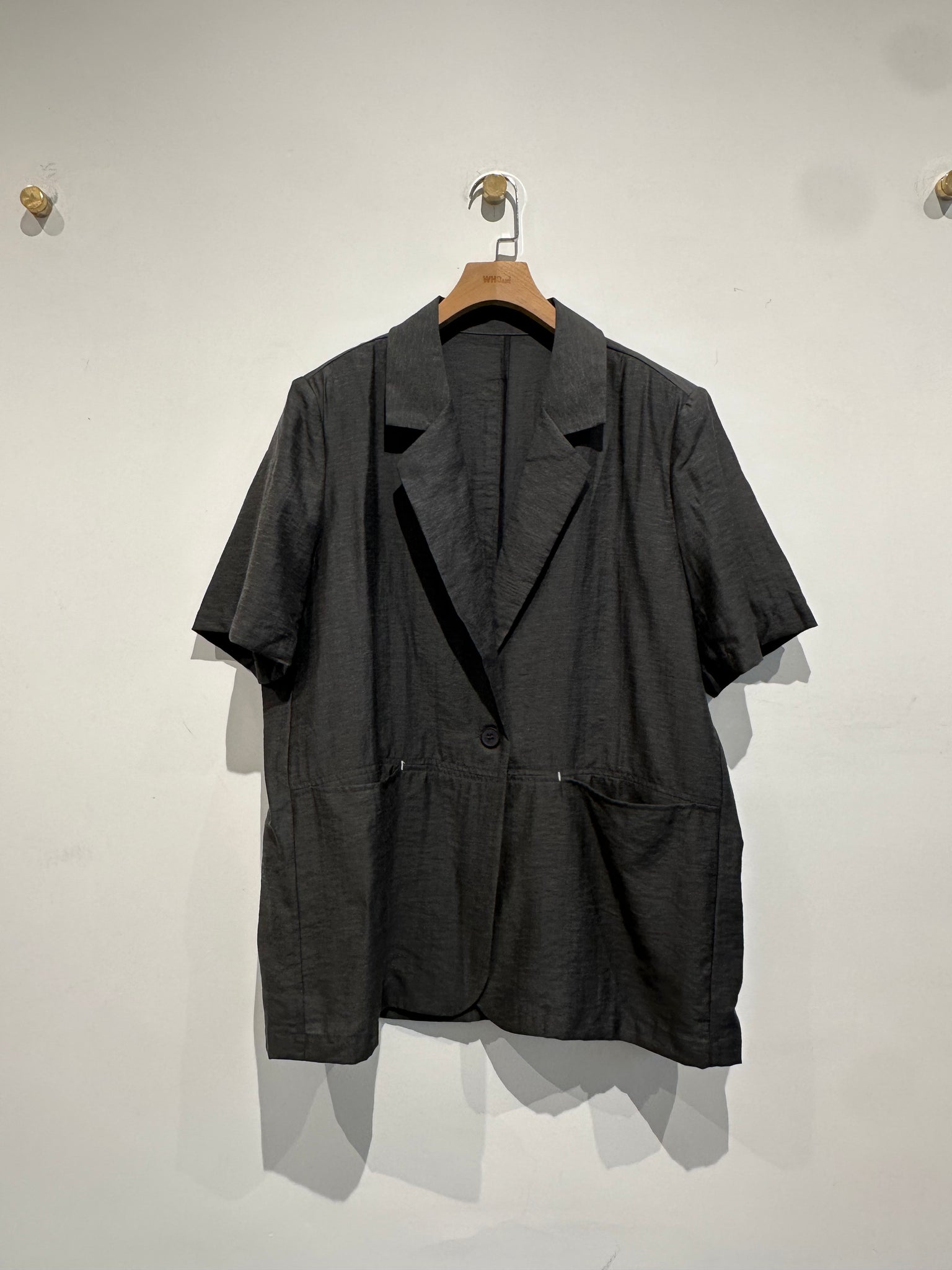 Short Sleeve Stitch Pocket Blazer Charcaol  (限時超抵快閃價$398至今晚23:59, 9-11Jul 超抵價$468, 之後批發價$498)