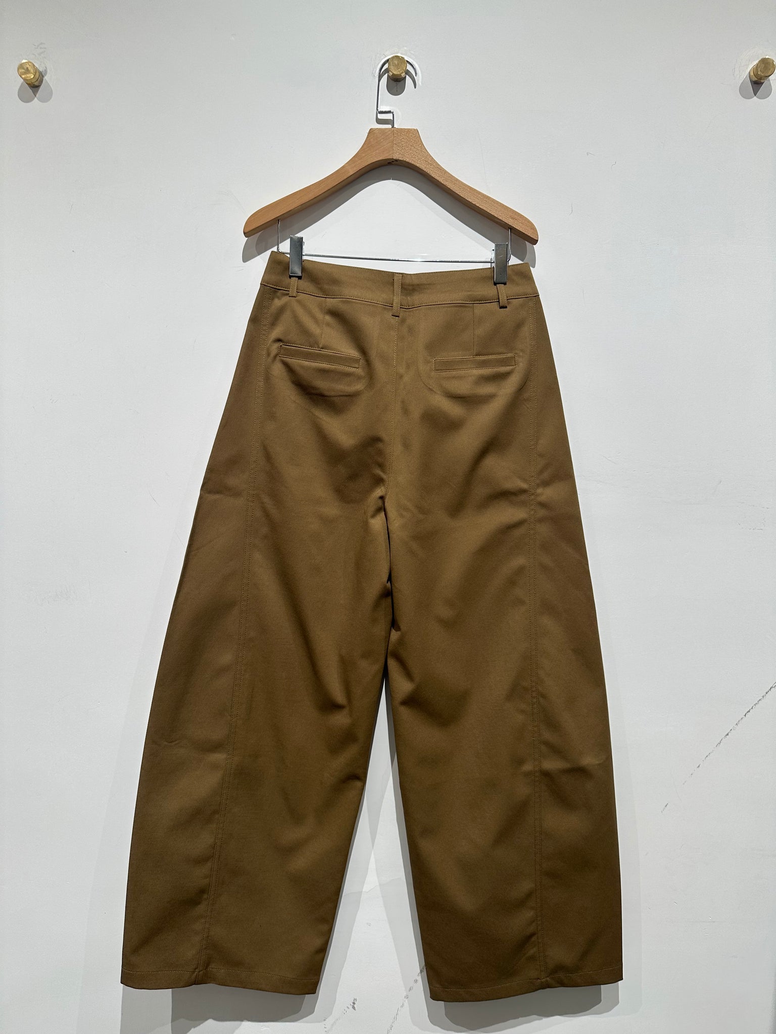 All Season Barrel Pants  (15-17Oct超抵價$368, 之後批發價$398)