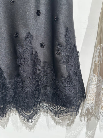 Deluxe Lace Skirt  (28-30May 超抵價$468, 之後批發價$498)