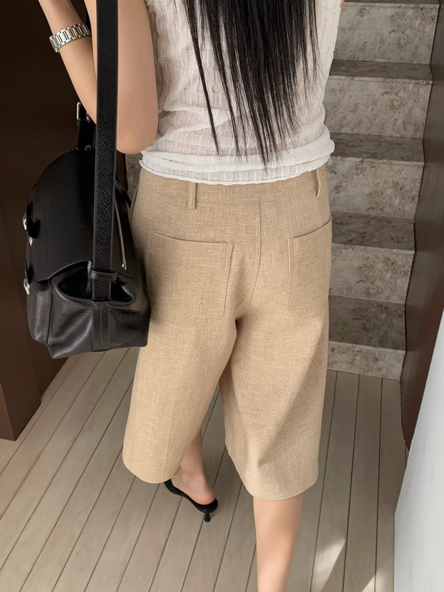 Nice Cutting Bermuda Shorts (5-6Jun 超抵價$468, 之後批發價$498)