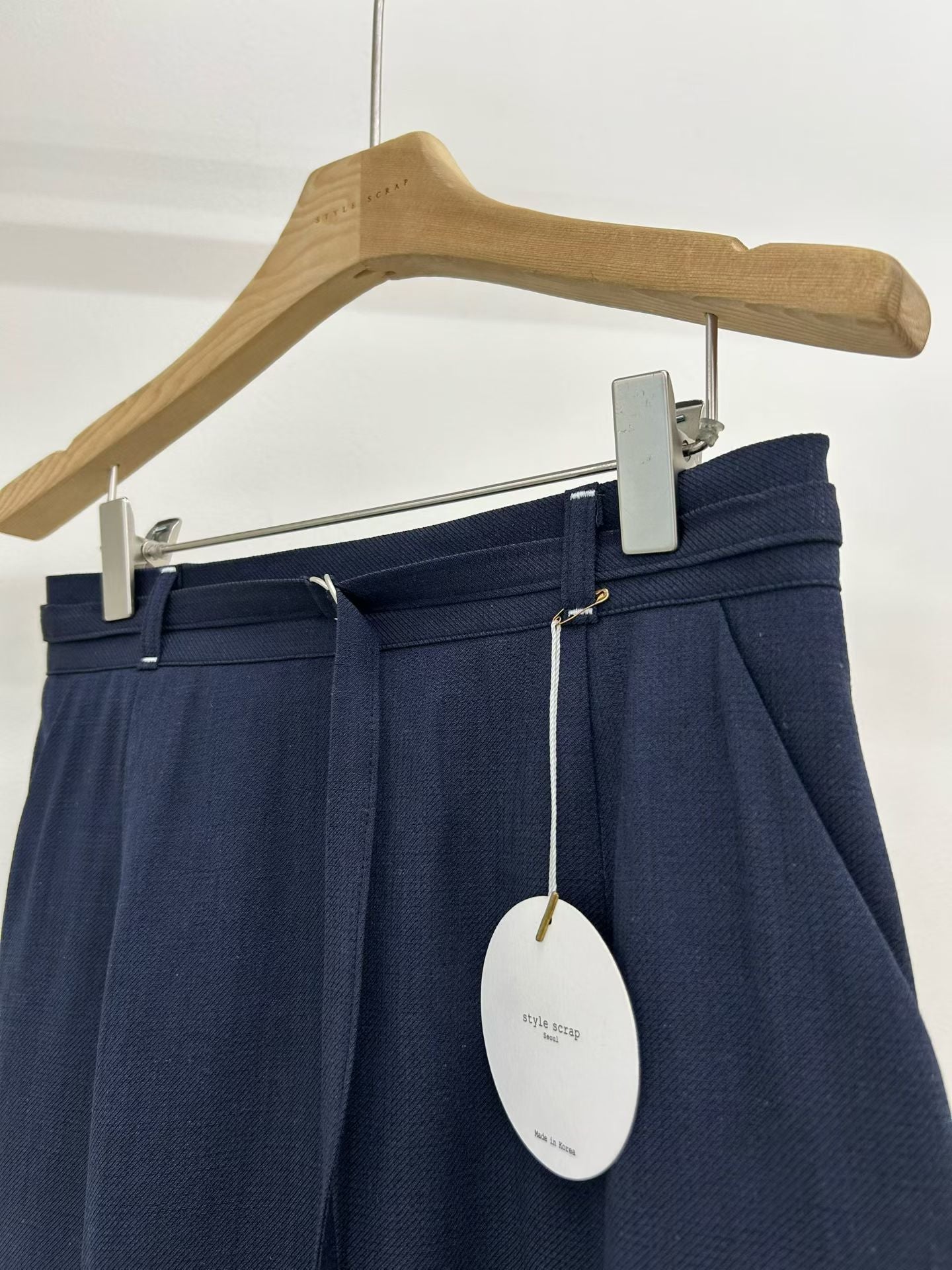 Quality Stitch Skirt (18-20Jun 超抵價$368, 之後批發價$398)