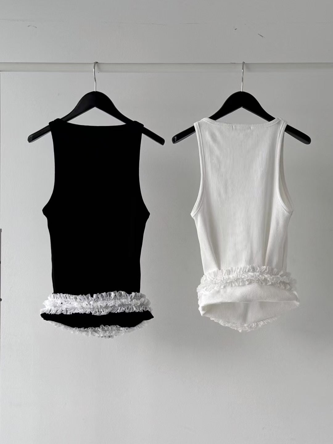 Roll Up Lace Vest