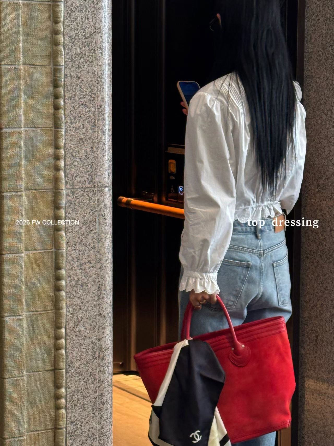 Deluxe V Neck Ruffle Cut Shirt (24-26Sep超抵價$598, 之後批發價$698)