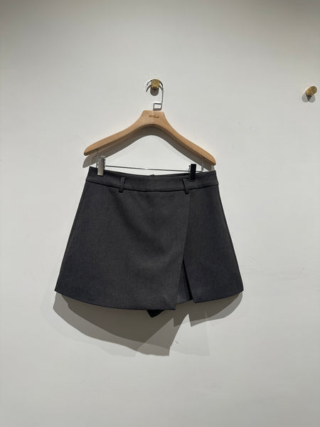 Triangula Shorts