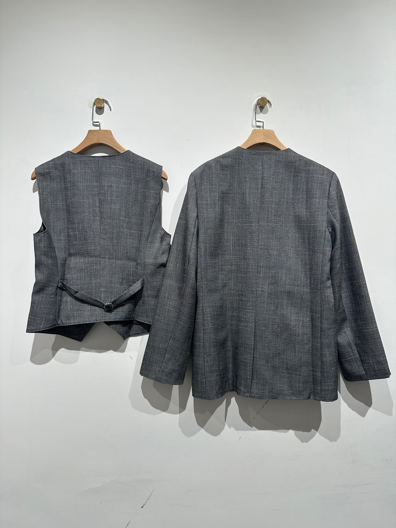 Collarless Blazer & Tailor Vest Set (3-5Sep 超抵價$798, 之後批發價$898)