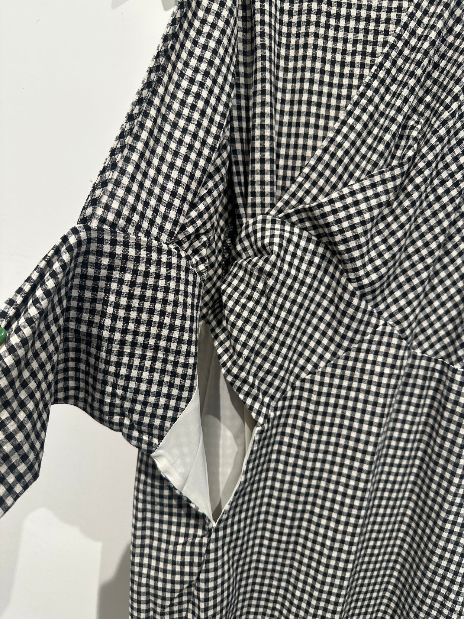 Slim Cut Tie Checker Dress  (16-18Apr $398, 之後批發價$468）