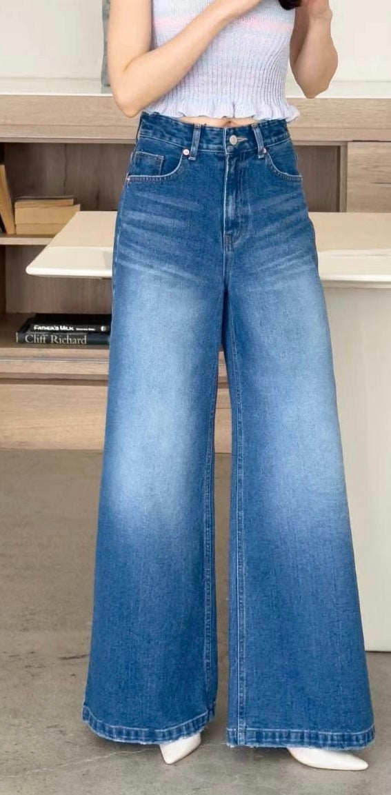 Washed Wide Leg Jeans