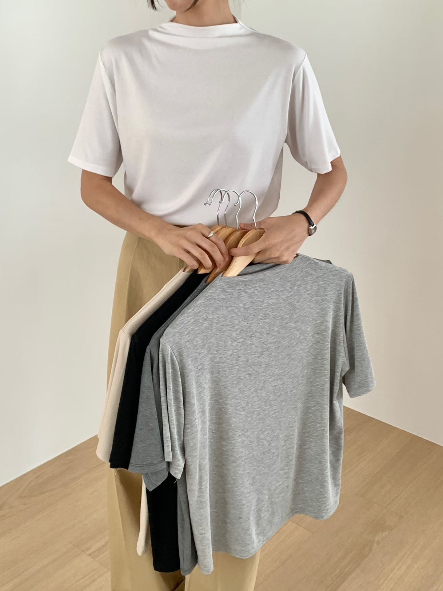 Must Have Soft Low Half Neck Tee (加購$168)