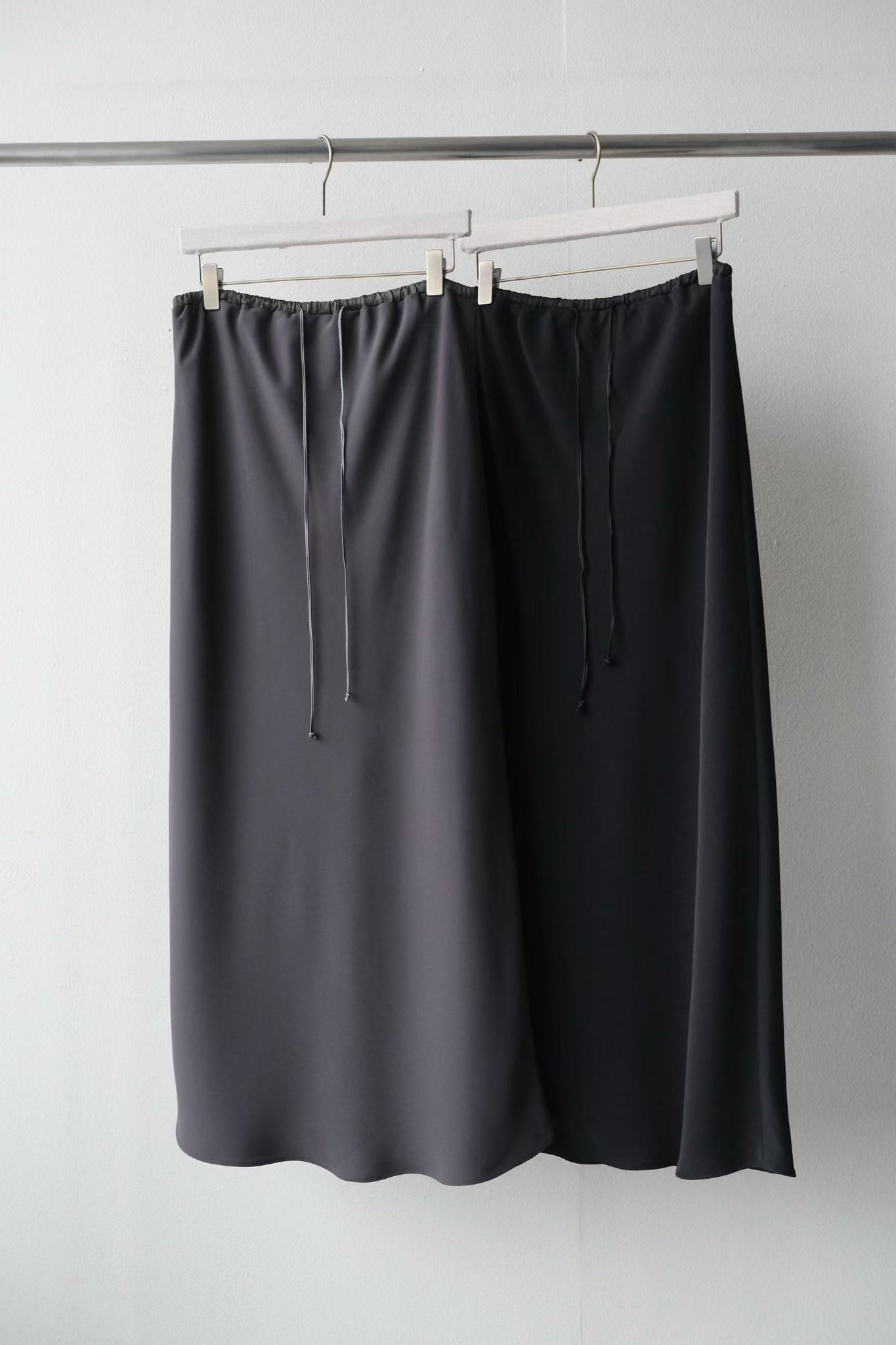 Elastic Band Drape Long Skirt (10-12Sep超抵價$398, 之後批發價$448)