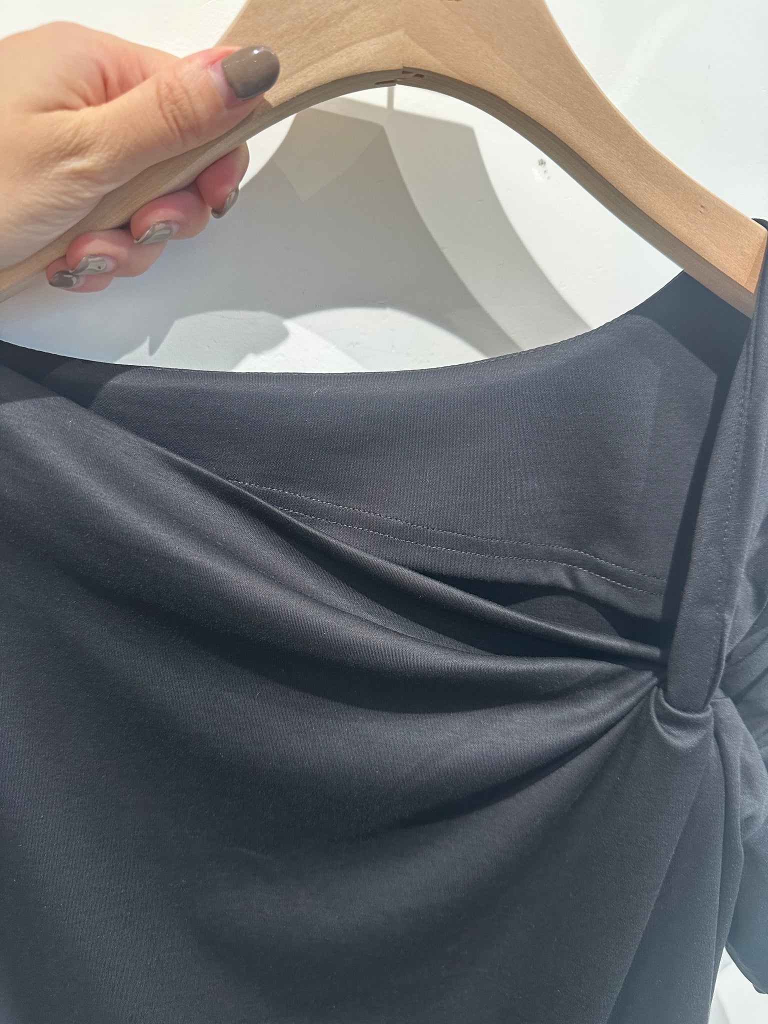 Single Knot Top (9-11Jul 超抵價$298, 之後批發價$348)