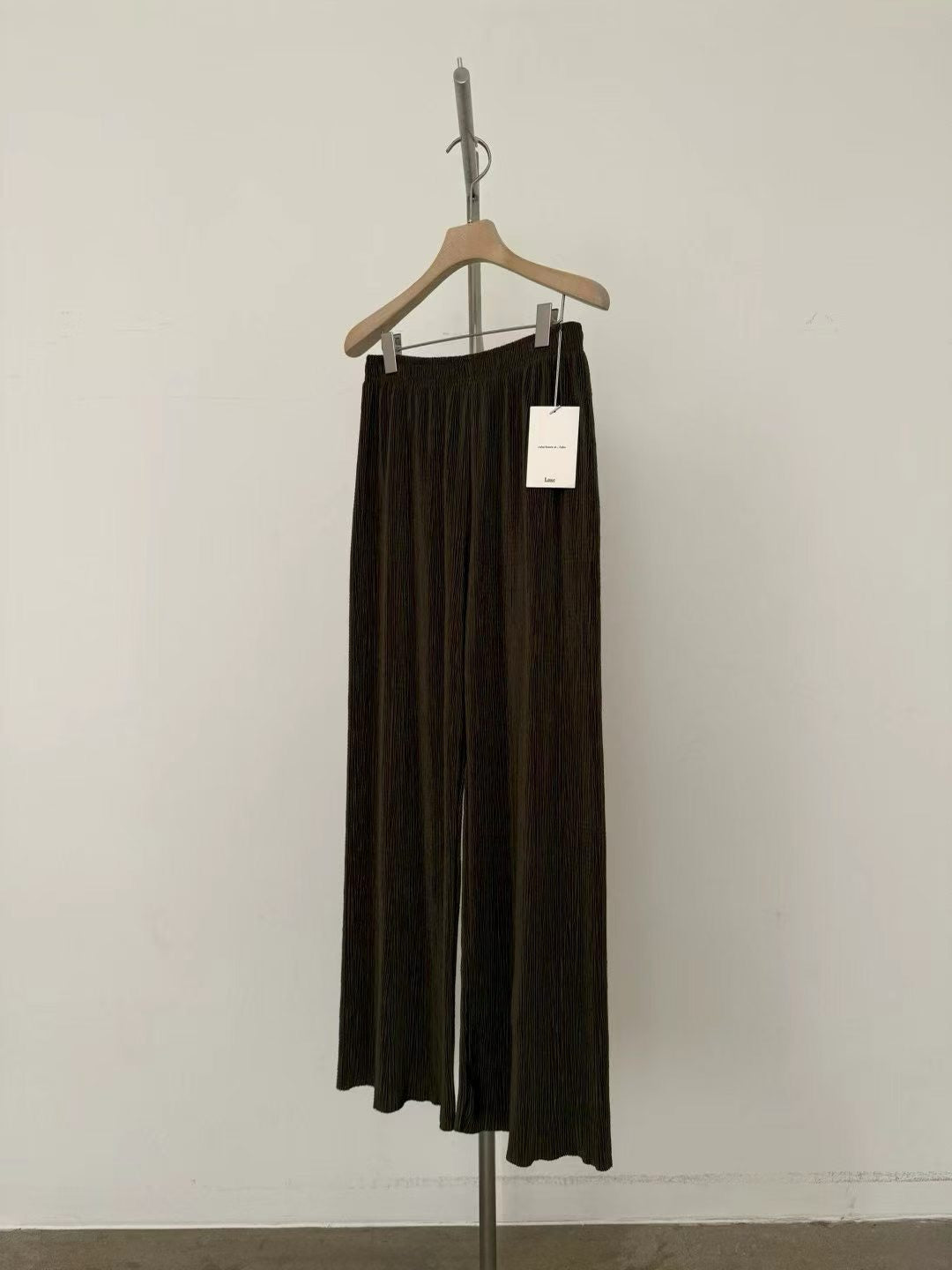 Season Must Buy Ribbed Cooling Pants (30Apr-2May $428, 之後批發價$468）