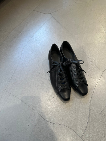 Lamb Leather Lace Up Pointed Shoes (15-18Oct $468, 之後批發價$498）