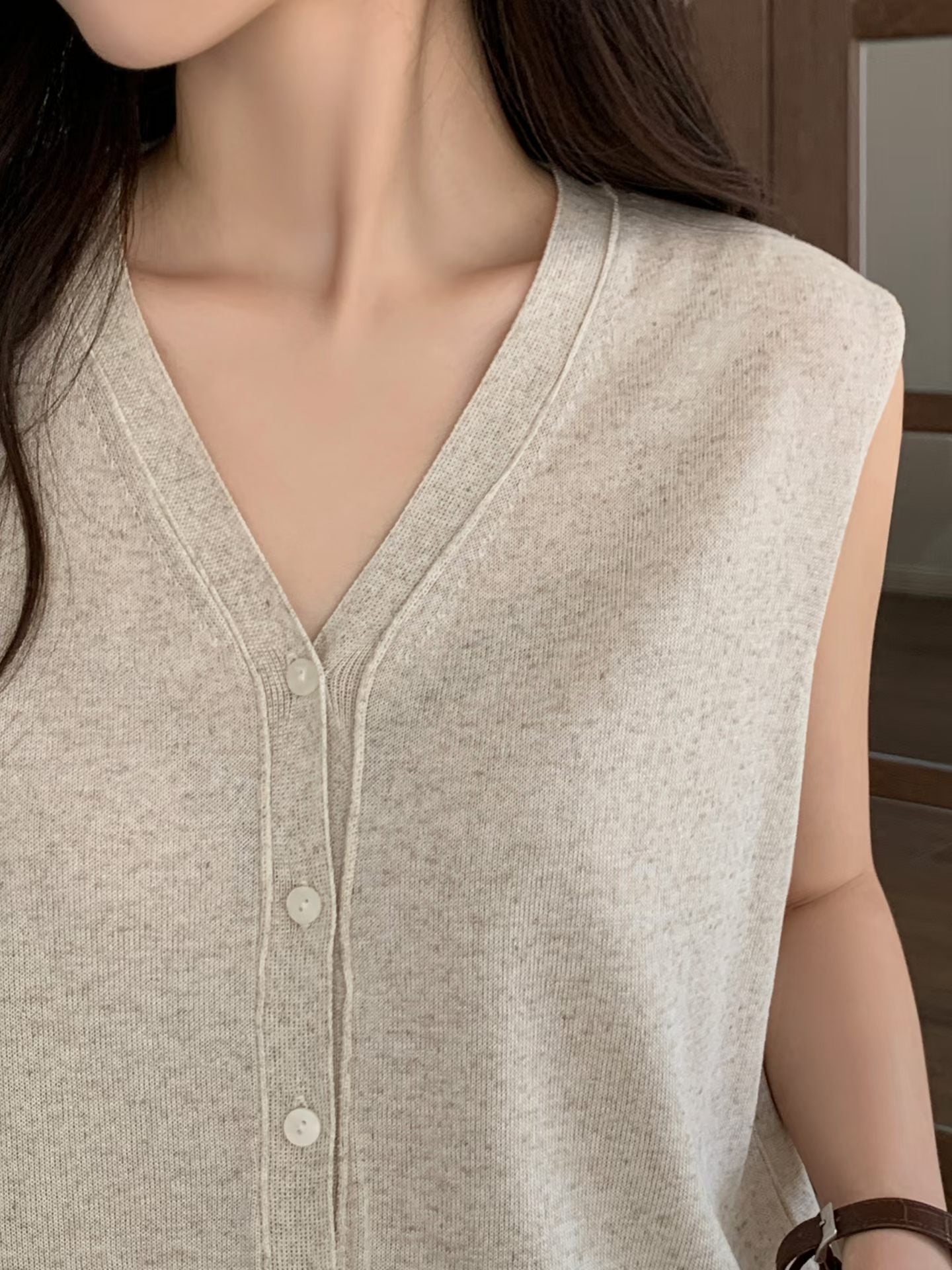 Button Knit Vest (18-20Jun 超抵價$248, 之後批發價$268)