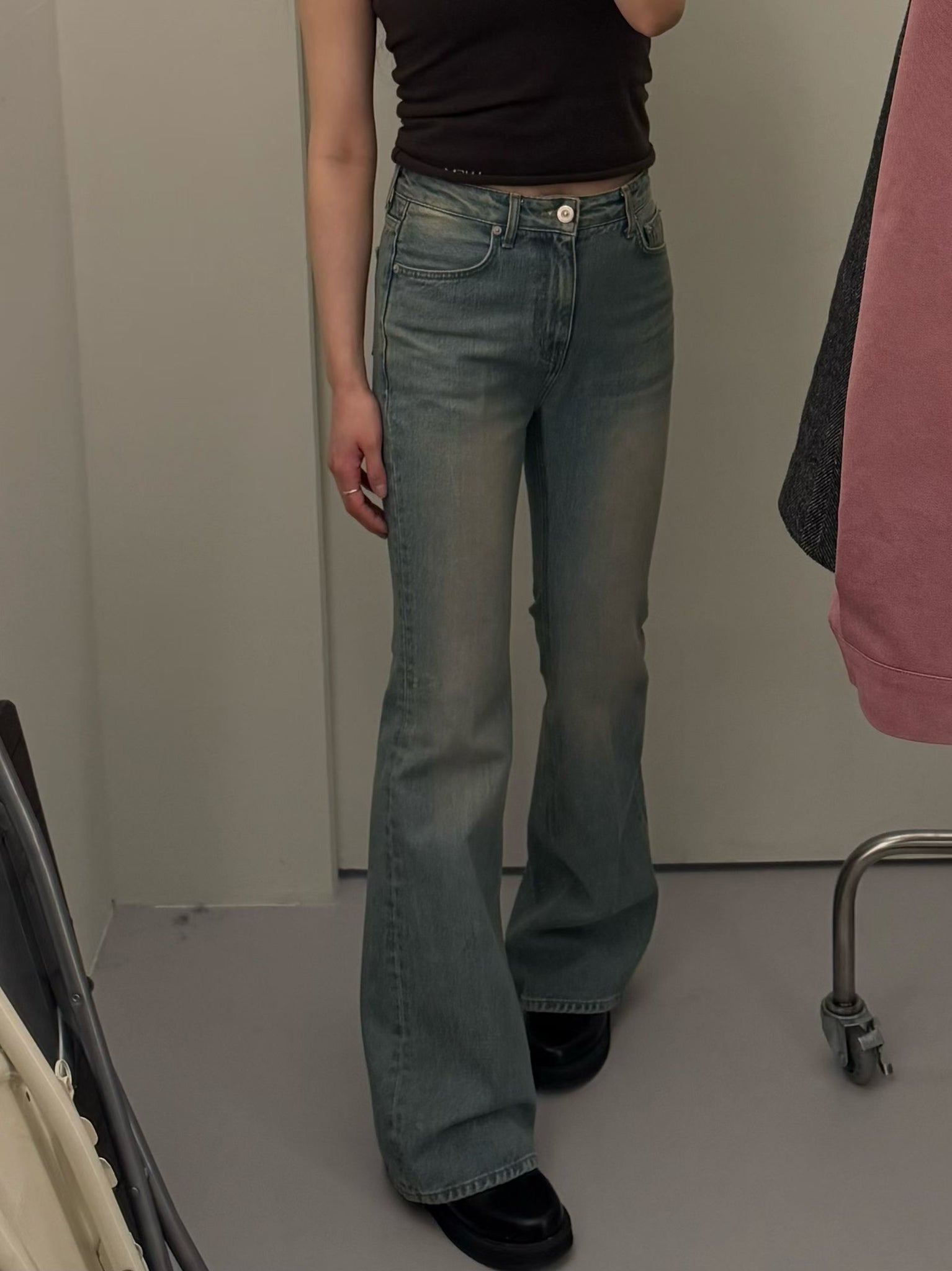 LYSM Signture Flare Jeans 2026  (16-18Apr $698, 之後批發價$768）