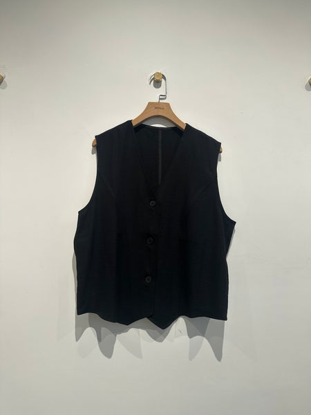 Effortless Cool Tailor Vest Black (9-11Jul 超抵價$398, 之後批發價$468)