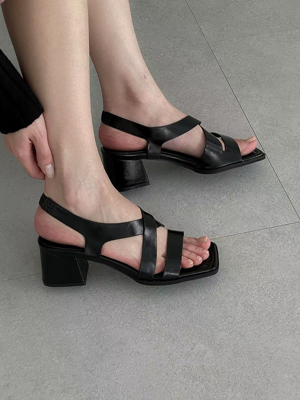 Cross Heels Sandal (限時超抵快閃價$398至今晚23:59, 18-20Jun 超抵價$428, 之後批發價$468)