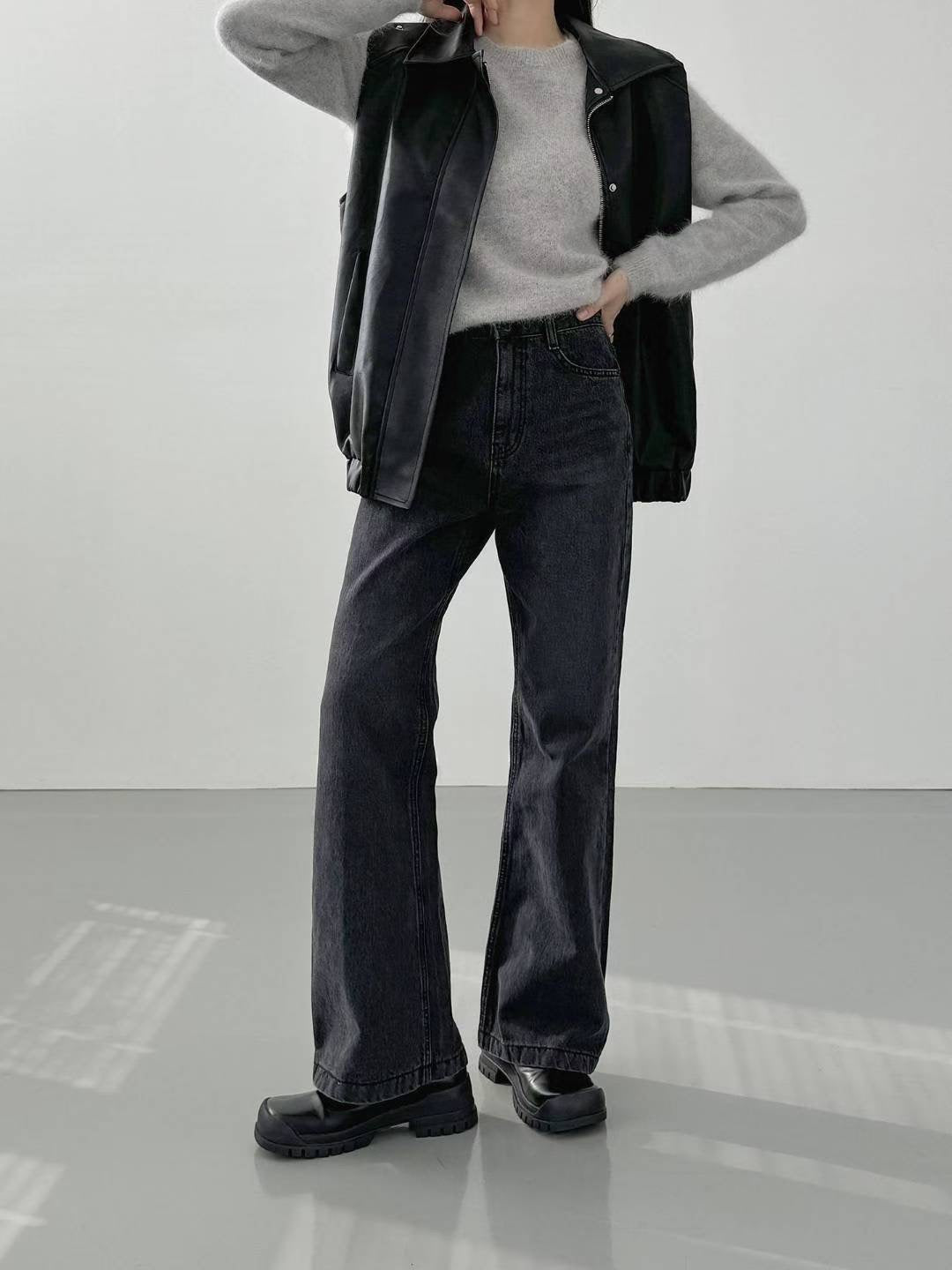 Daily Washed Flare Jeans