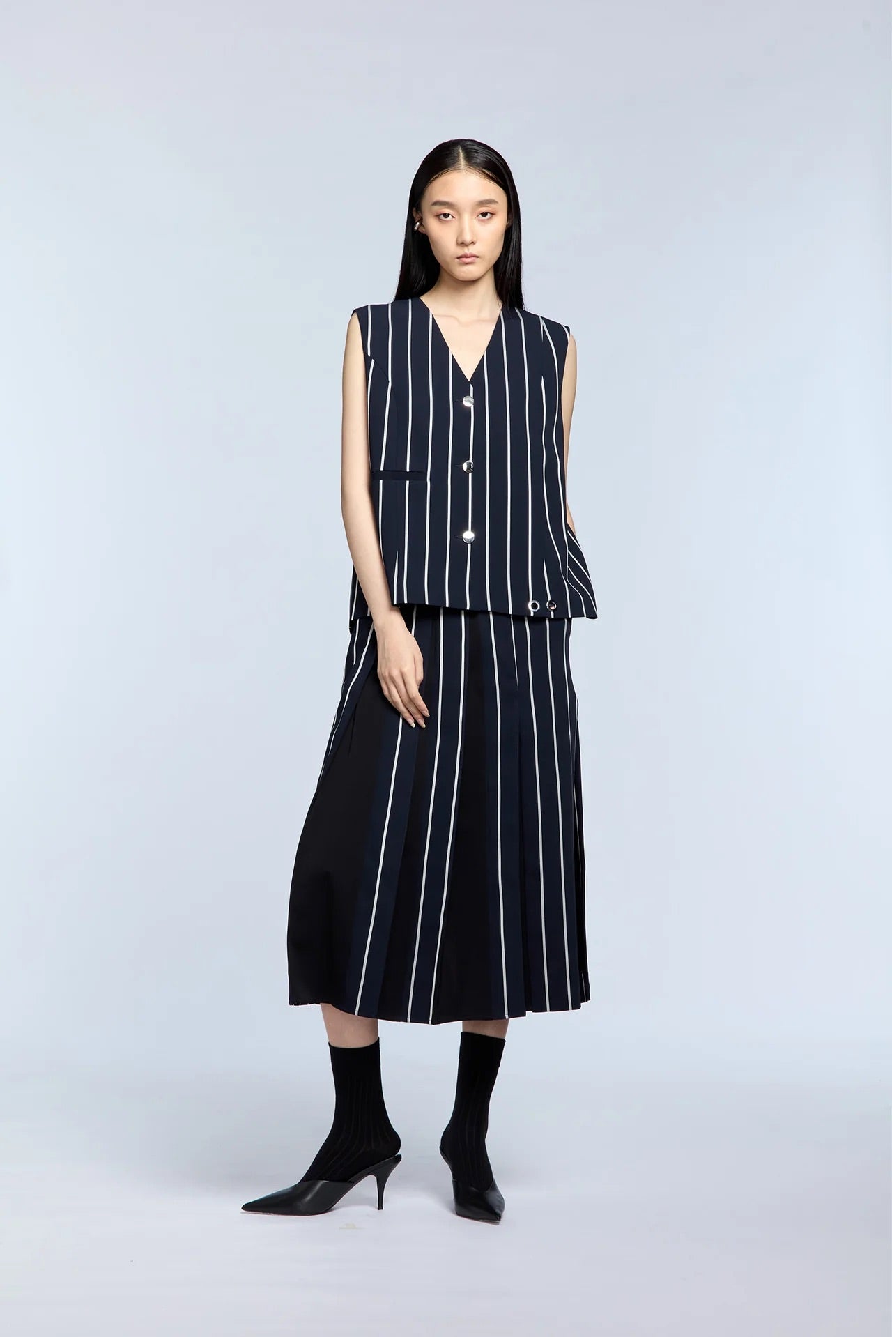 Eyelet Slits Block-Pleated Stripe Skirt