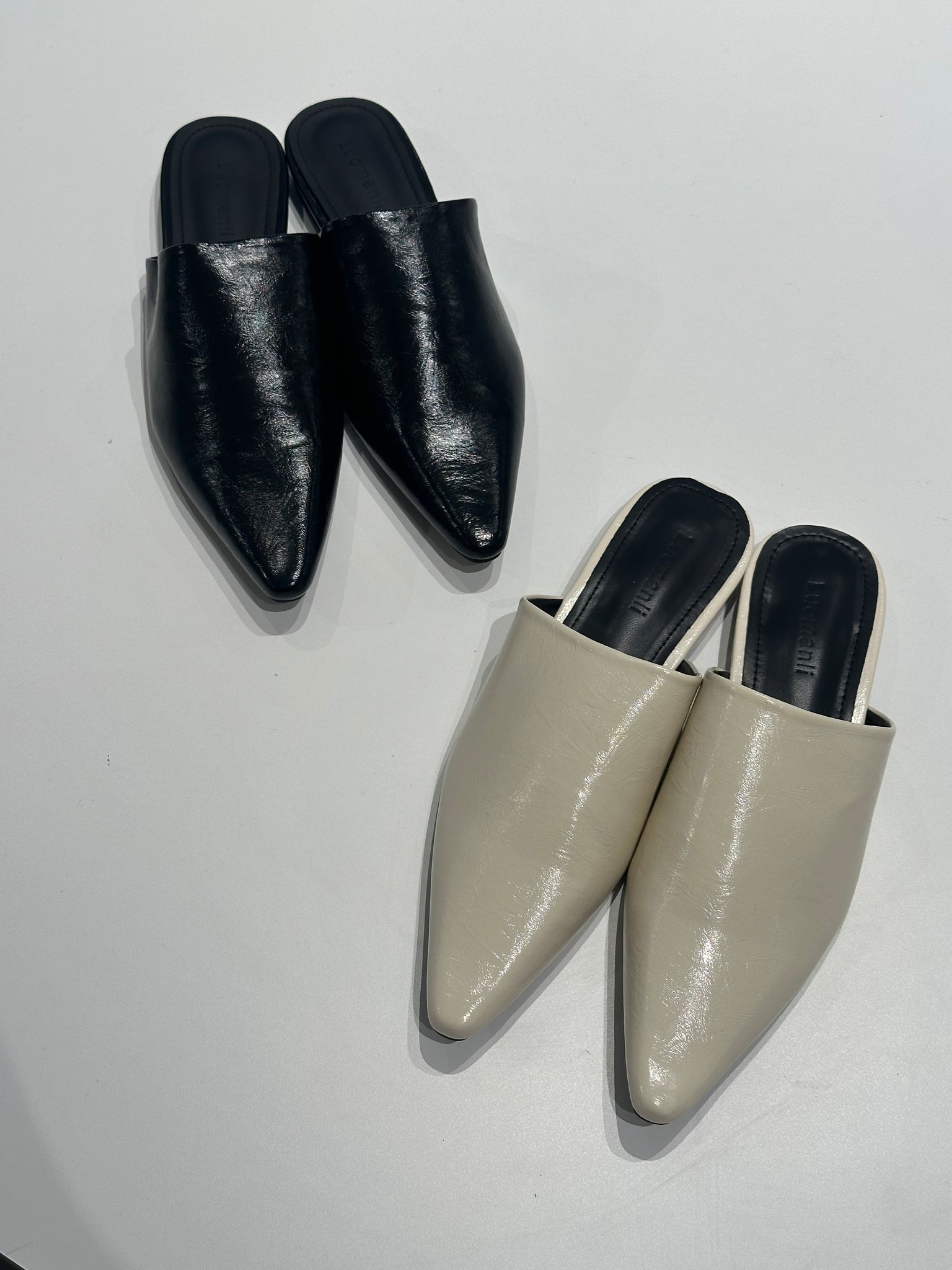 Daily Pointed Mules (28-30May 超抵價 $398, 批發價$428)
