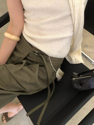 Side Buckle Bermuda Shorts  (24-27Jun 超抵價$498, 之後批發價$528)