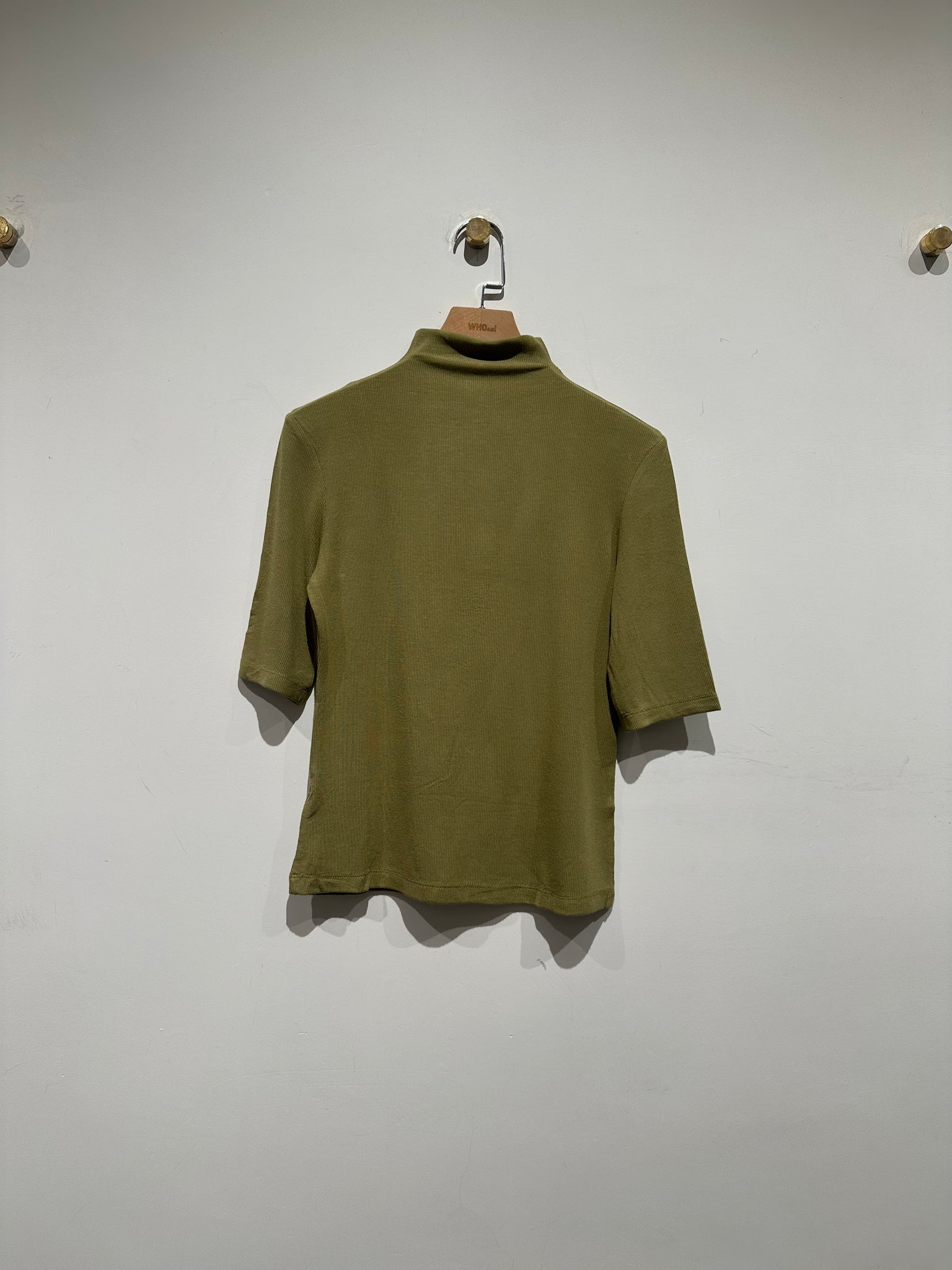 Half Neck Basic Top (5-8Nov $168, 之後批發價$198）