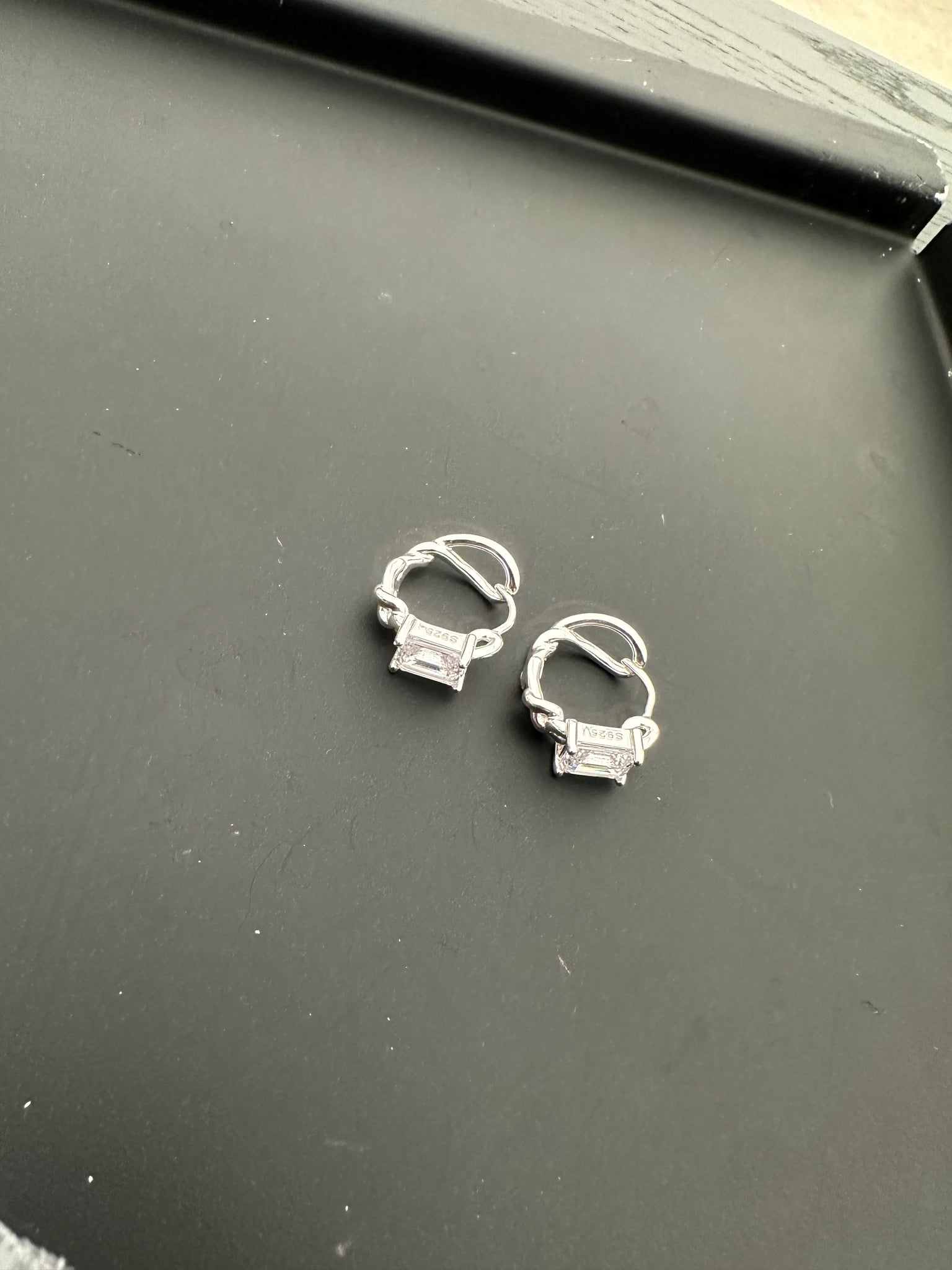 E7 (25-27Nov $368, 之後批發價$398）