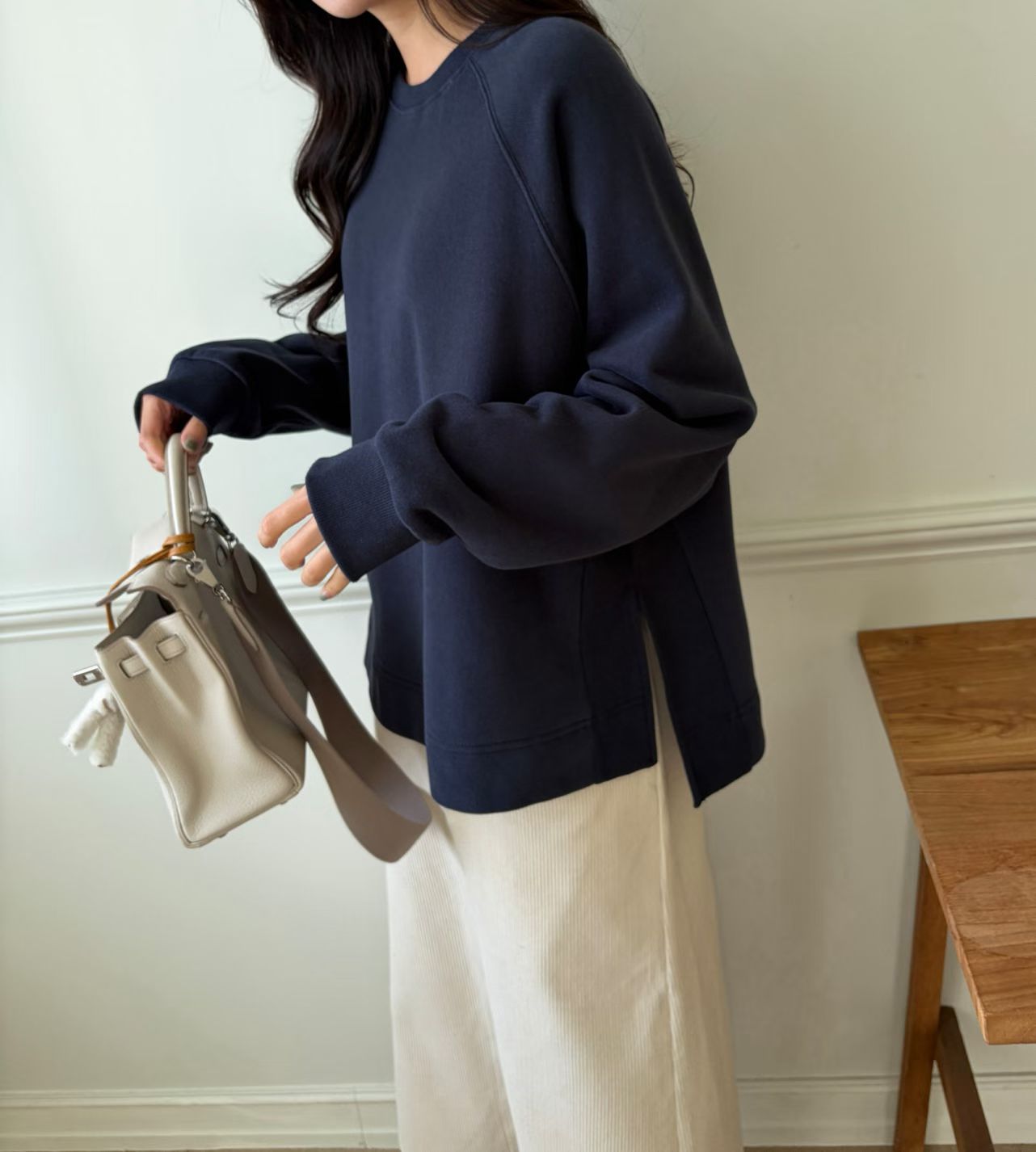 Side V Sweater (15-18Jan $298, 之後批發價$368）